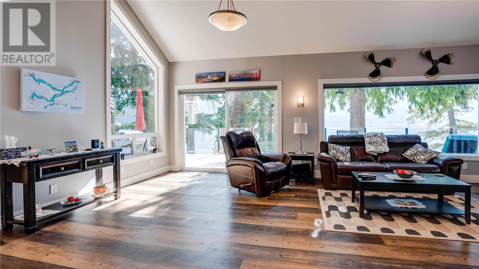 339 Coach Road
