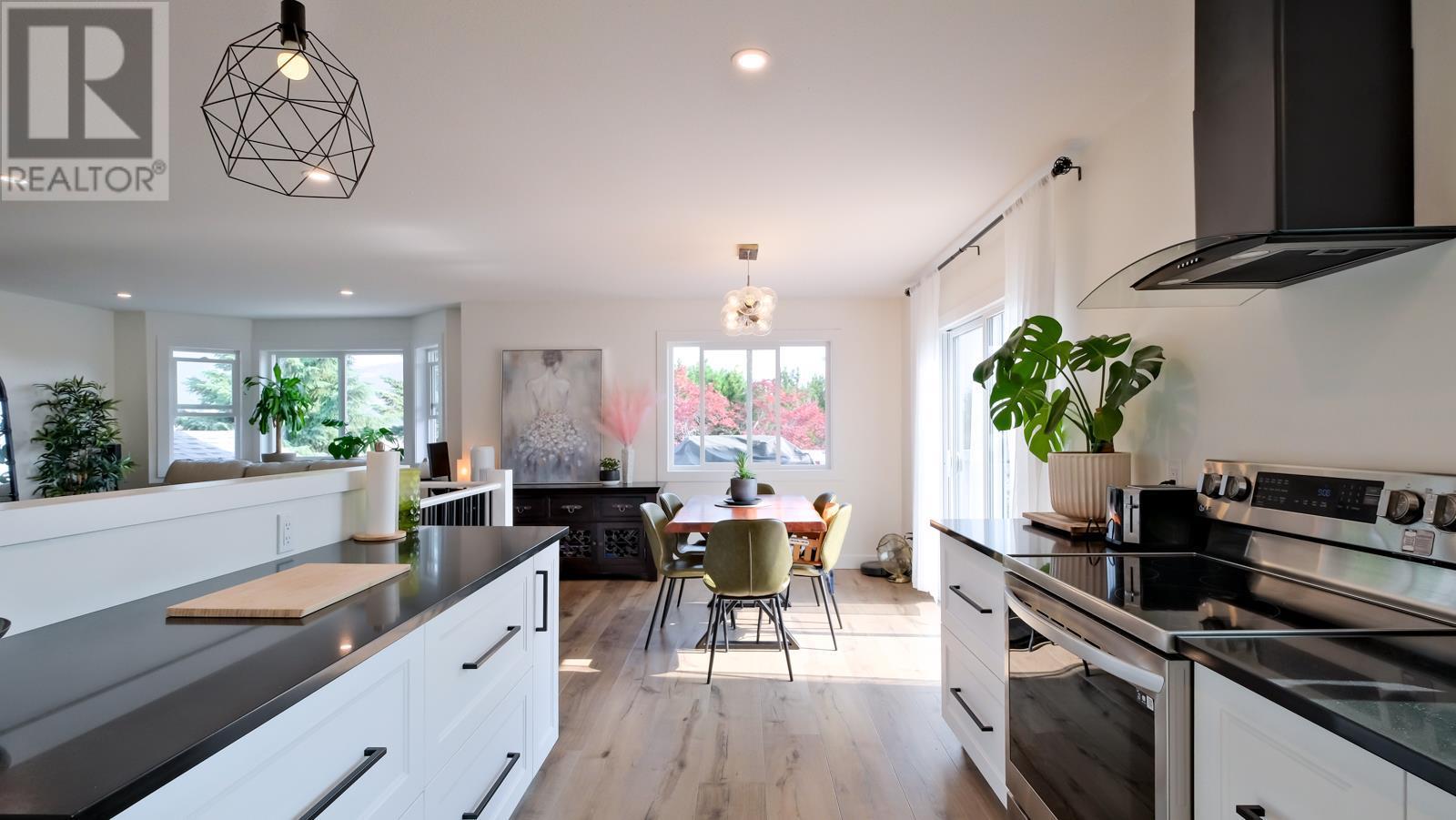1141 Lynden Road,