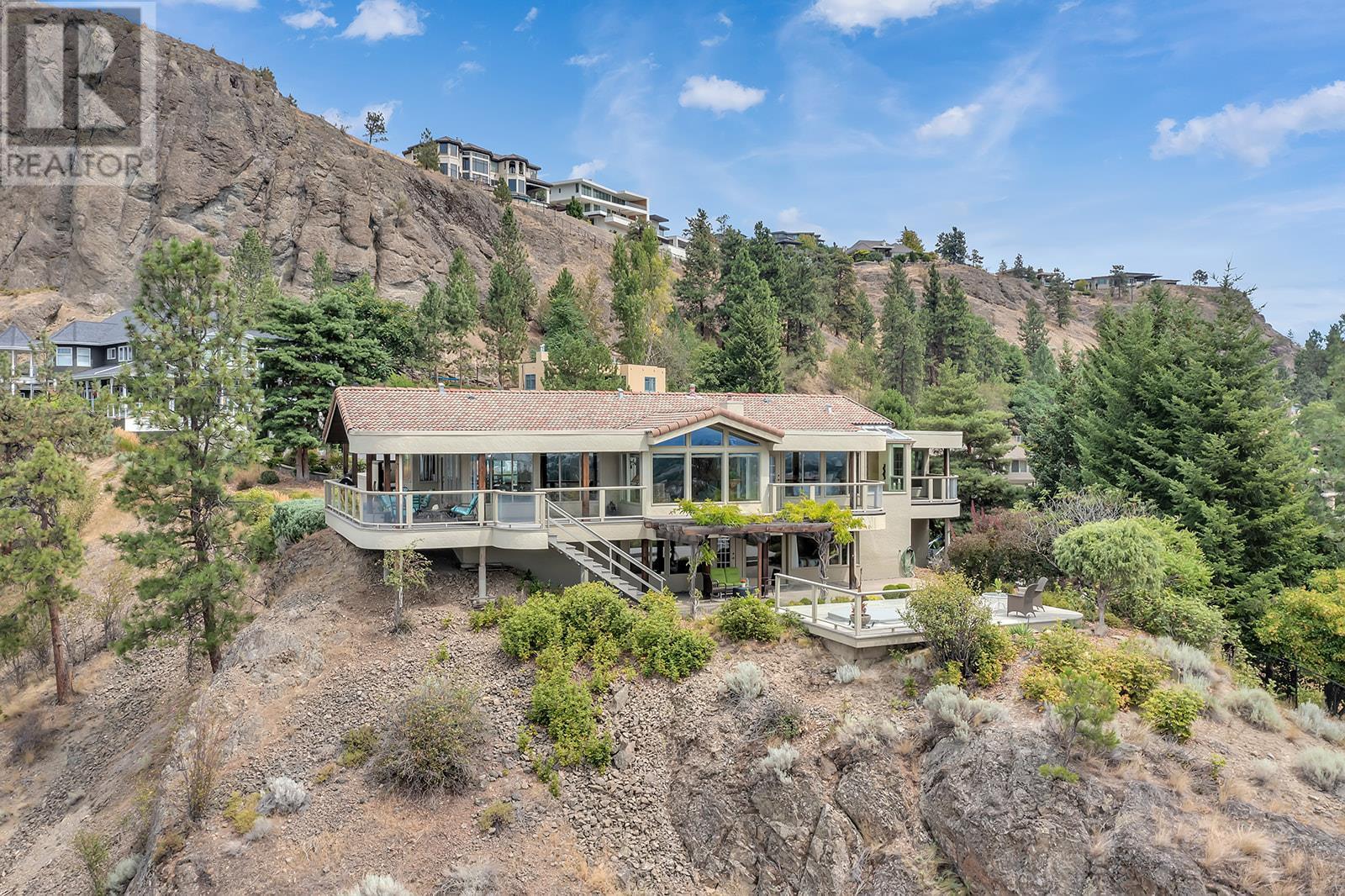 828 Mount Royal Drive,
