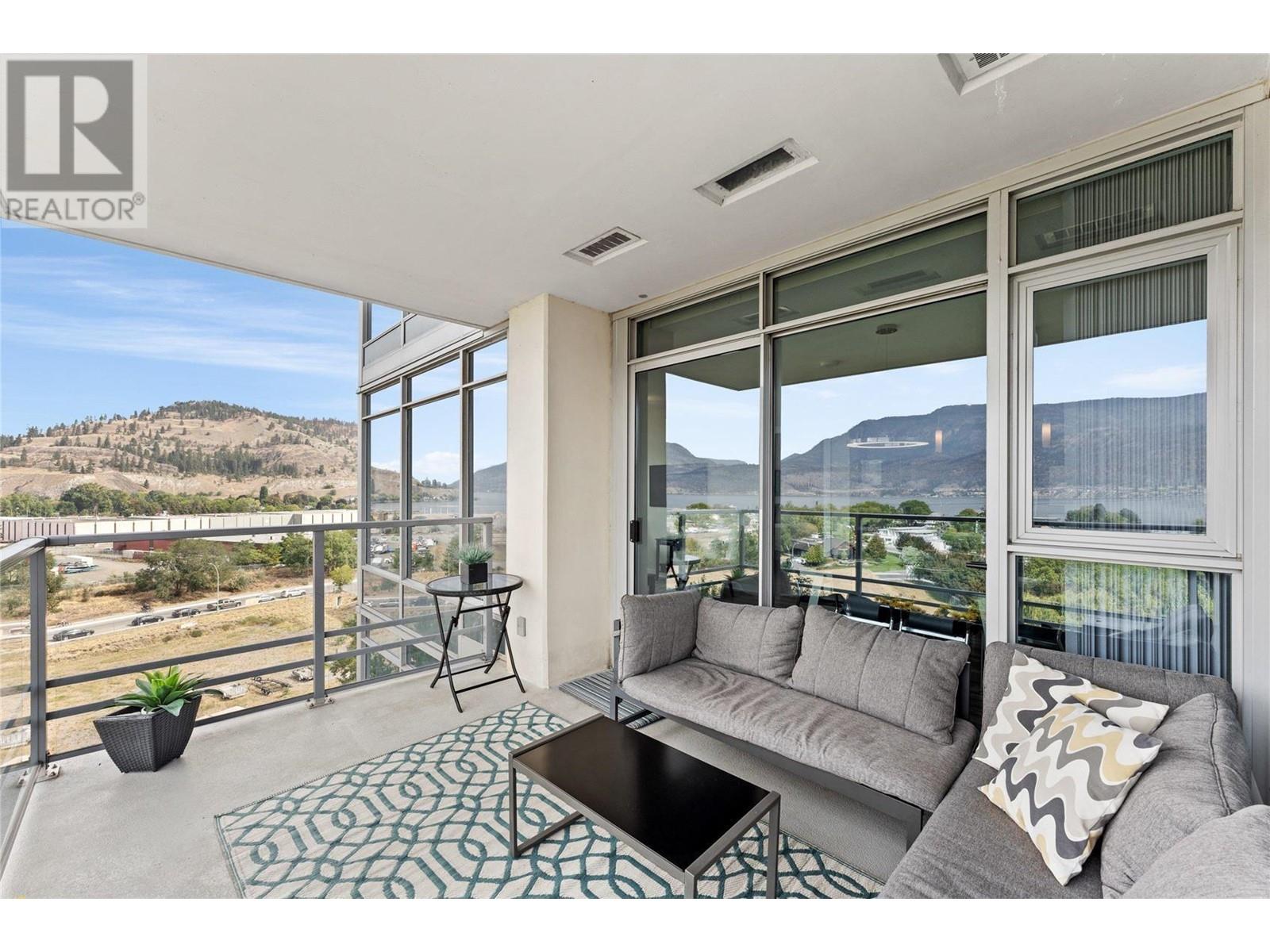 1075 Sunset Drive Unit# 901, #901