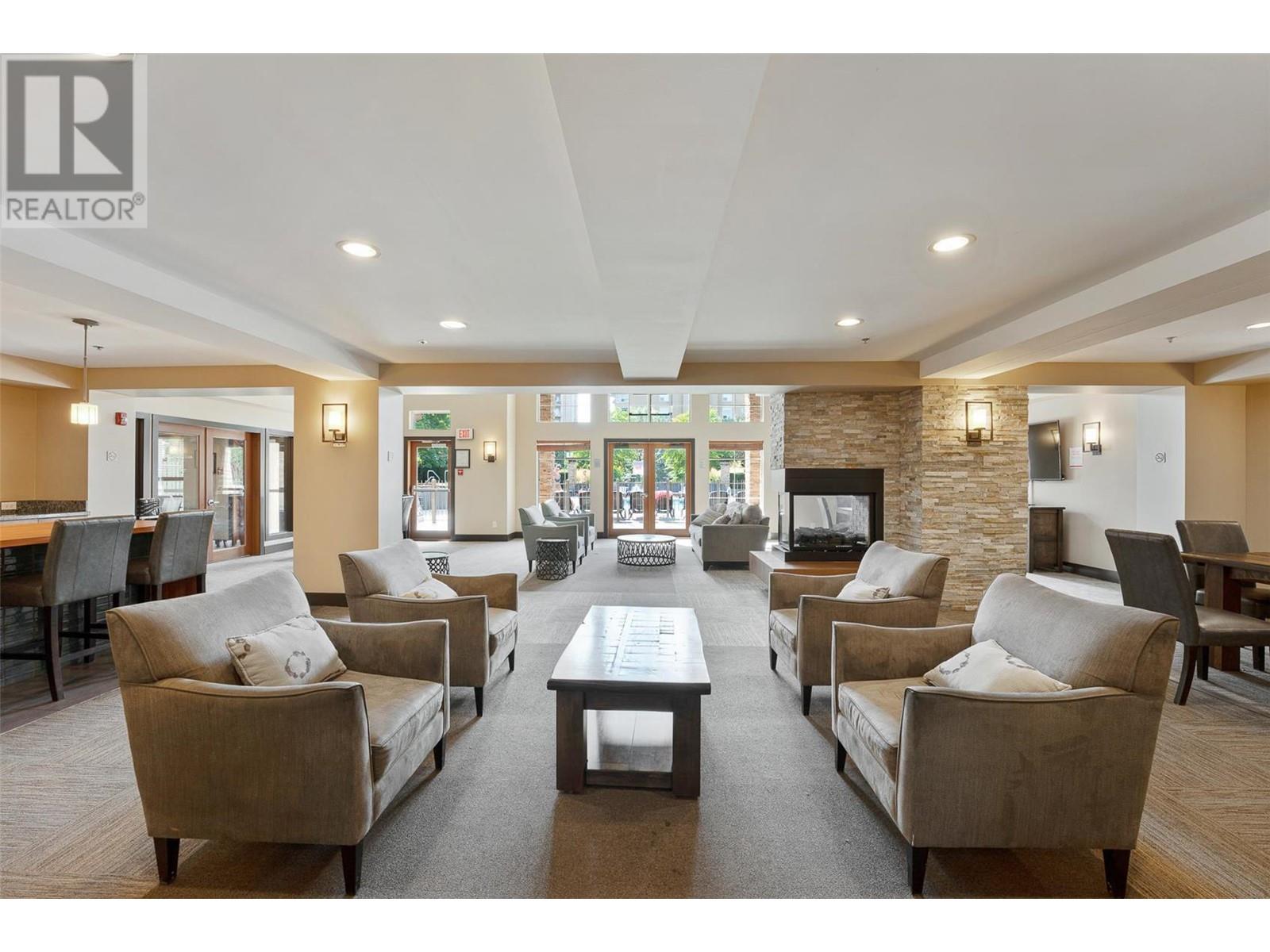 1075 Sunset Drive Unit# 901, #901