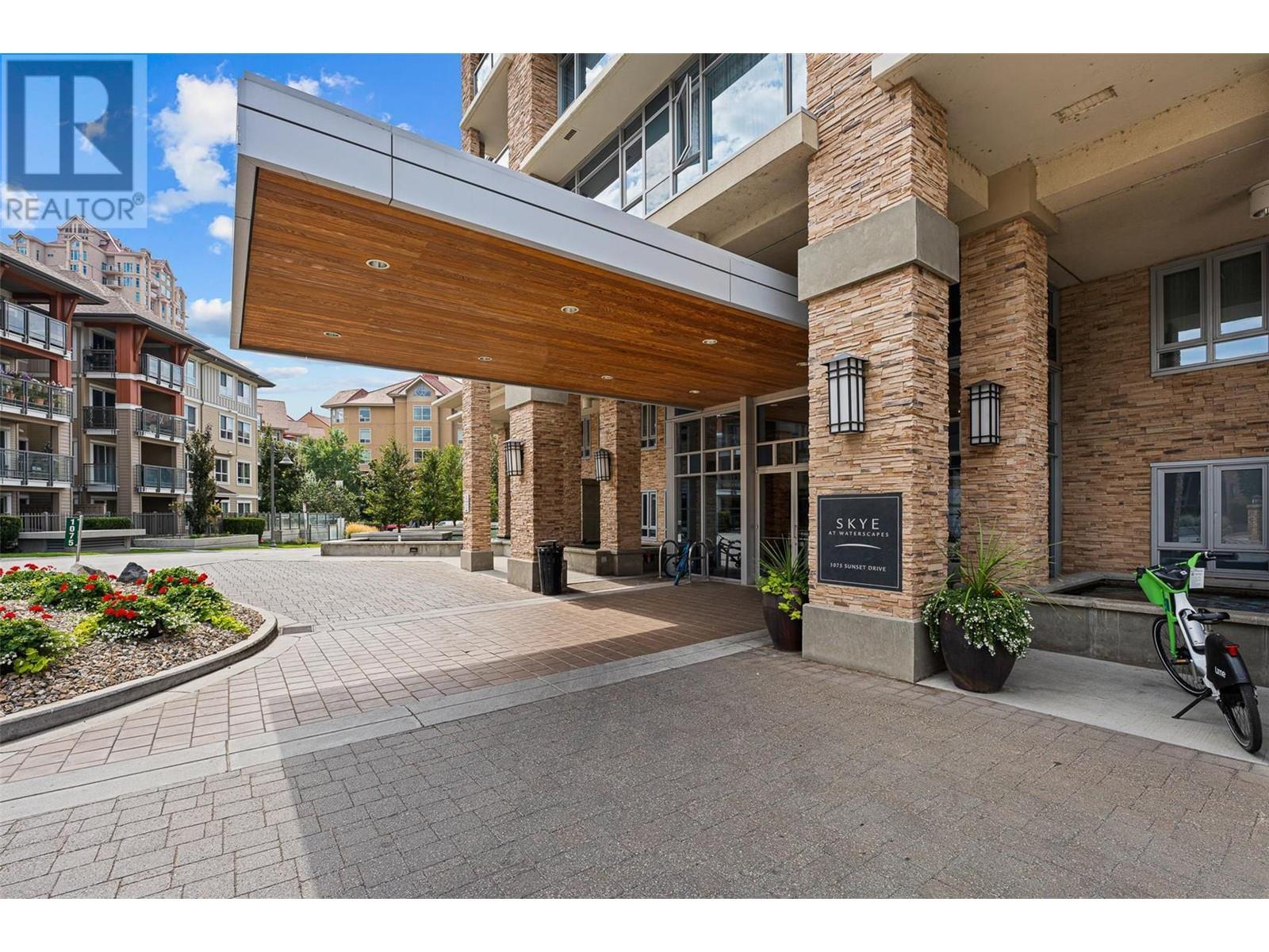 1075 Sunset Drive Unit# 901, #901
