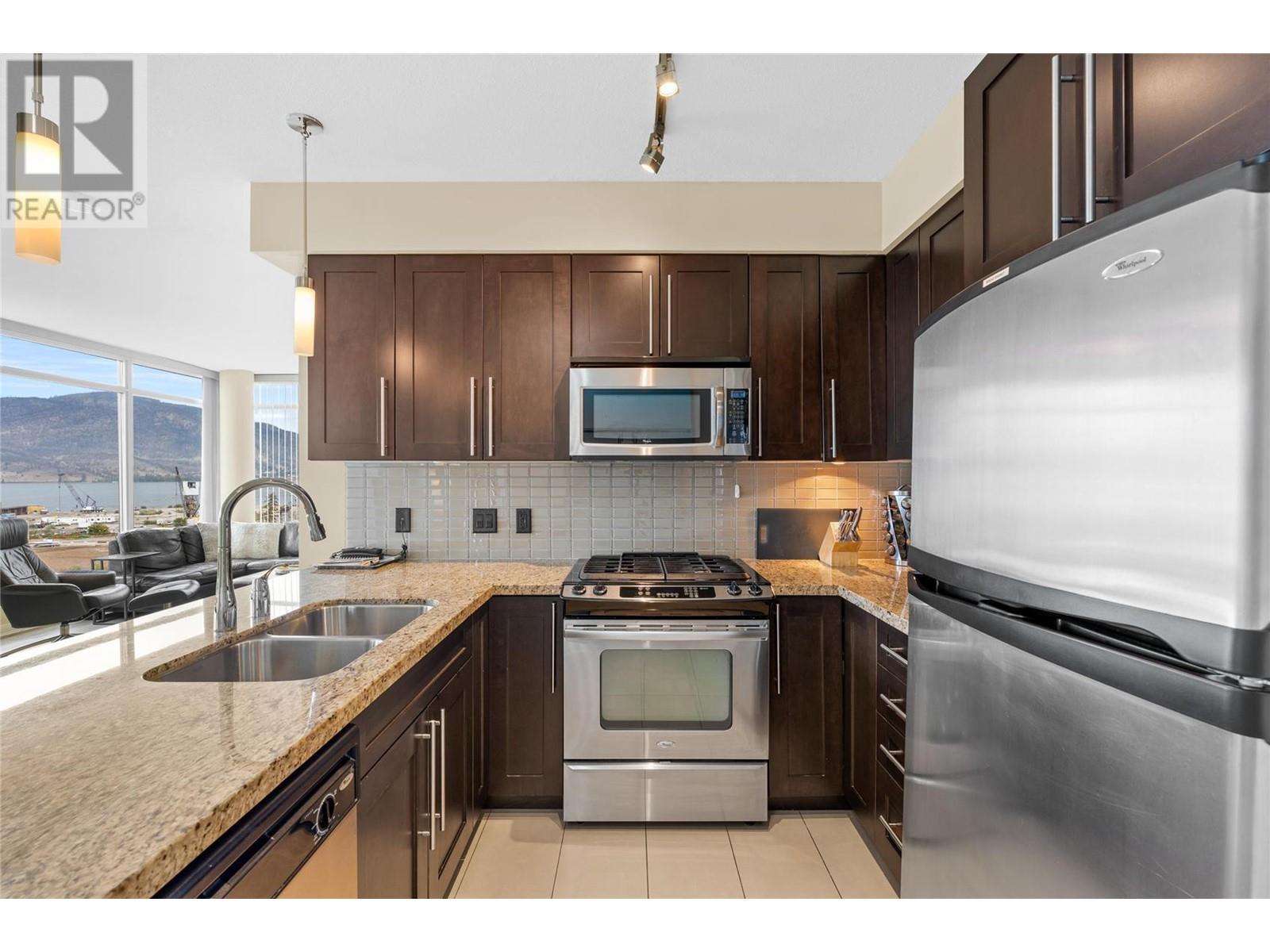 1075 Sunset Drive Unit# 901, #901