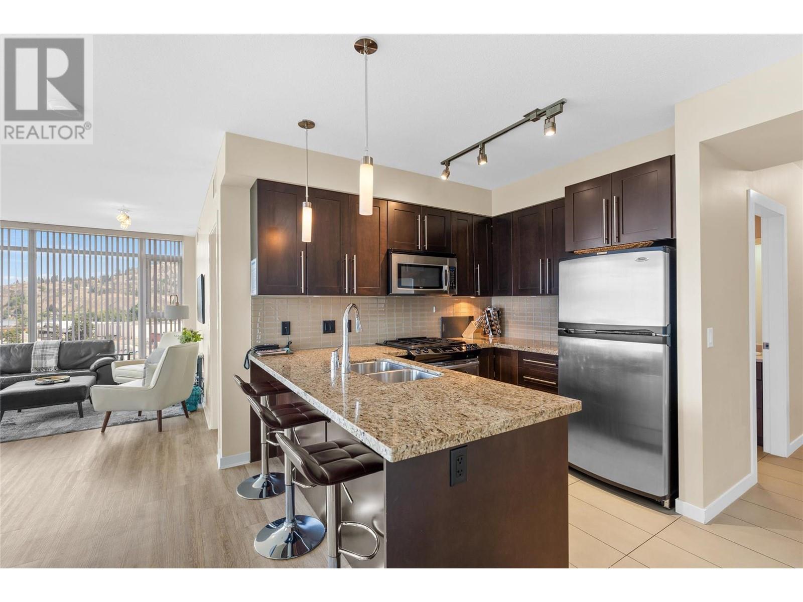 1075 Sunset Drive Unit# 901, #901