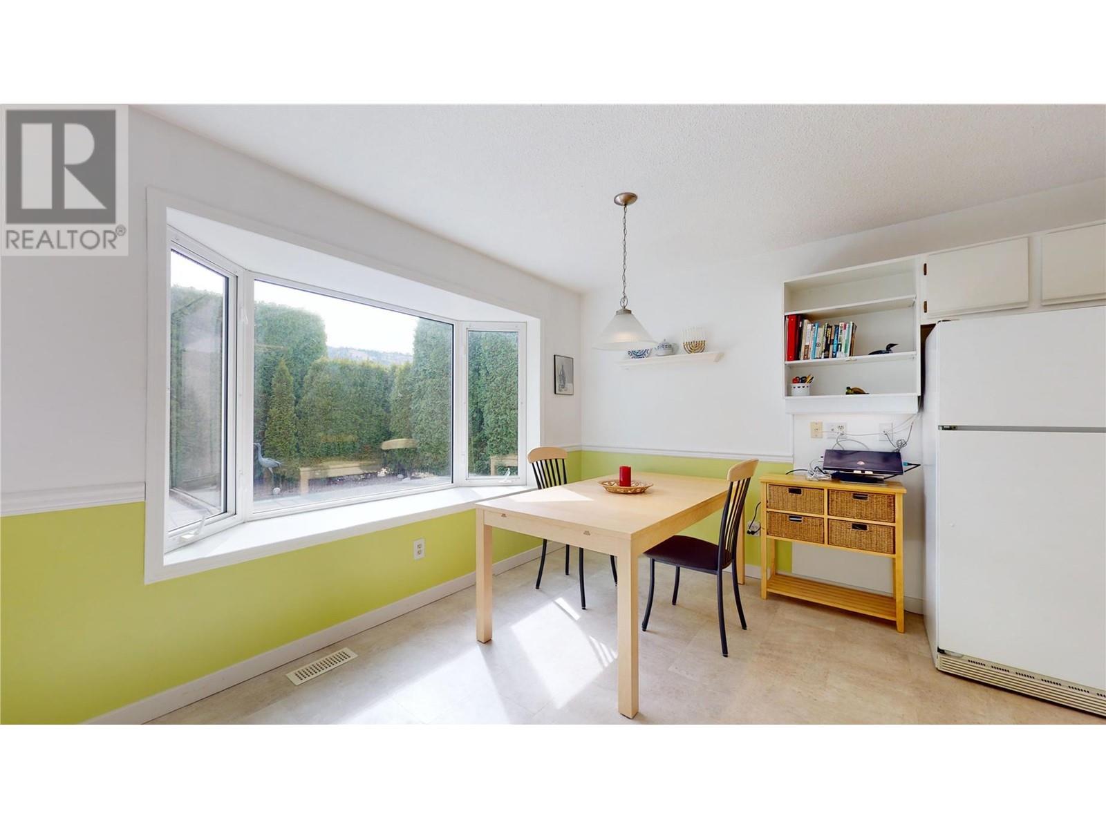 #40 3481 Old Vernon Road,, #40
