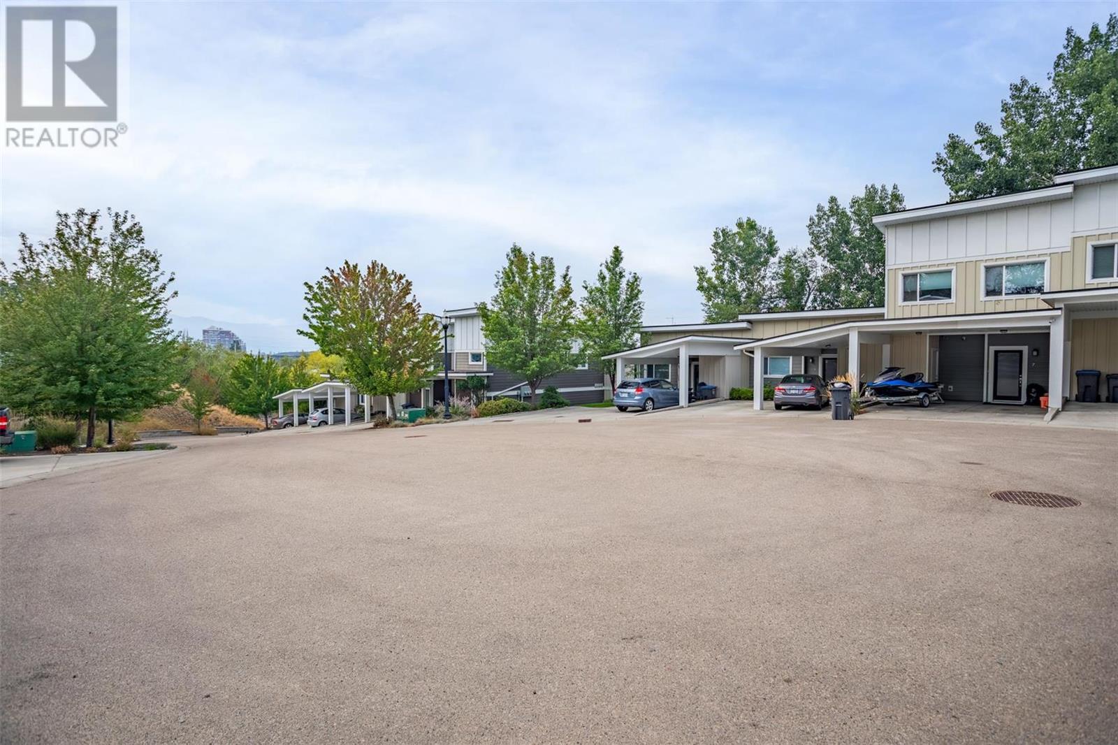 #4 1170 Brant Avenue,, #4