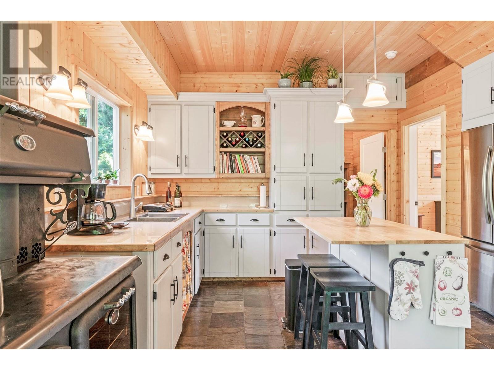 2481 Ridgeview Place