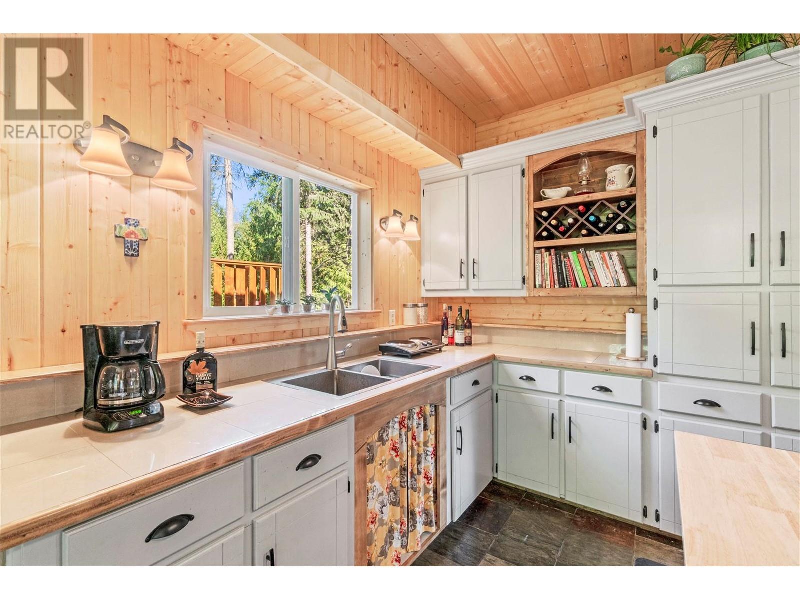 2481 Ridgeview Place