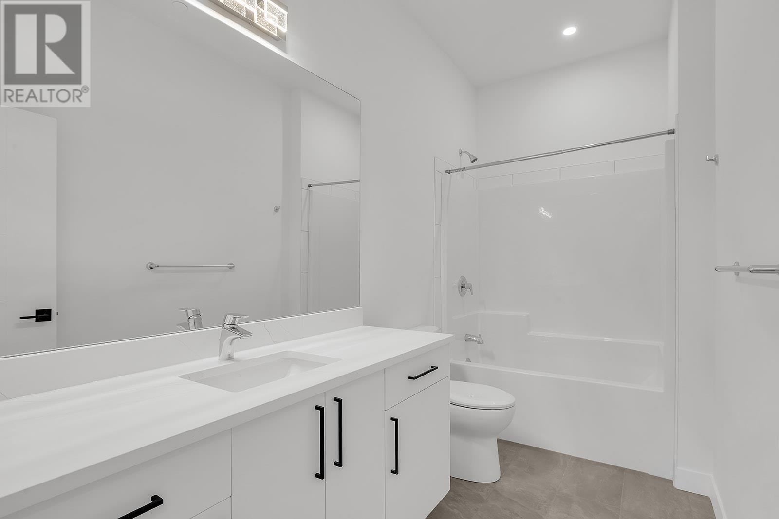 7500 Porcupine Road Unit# 3, #3
