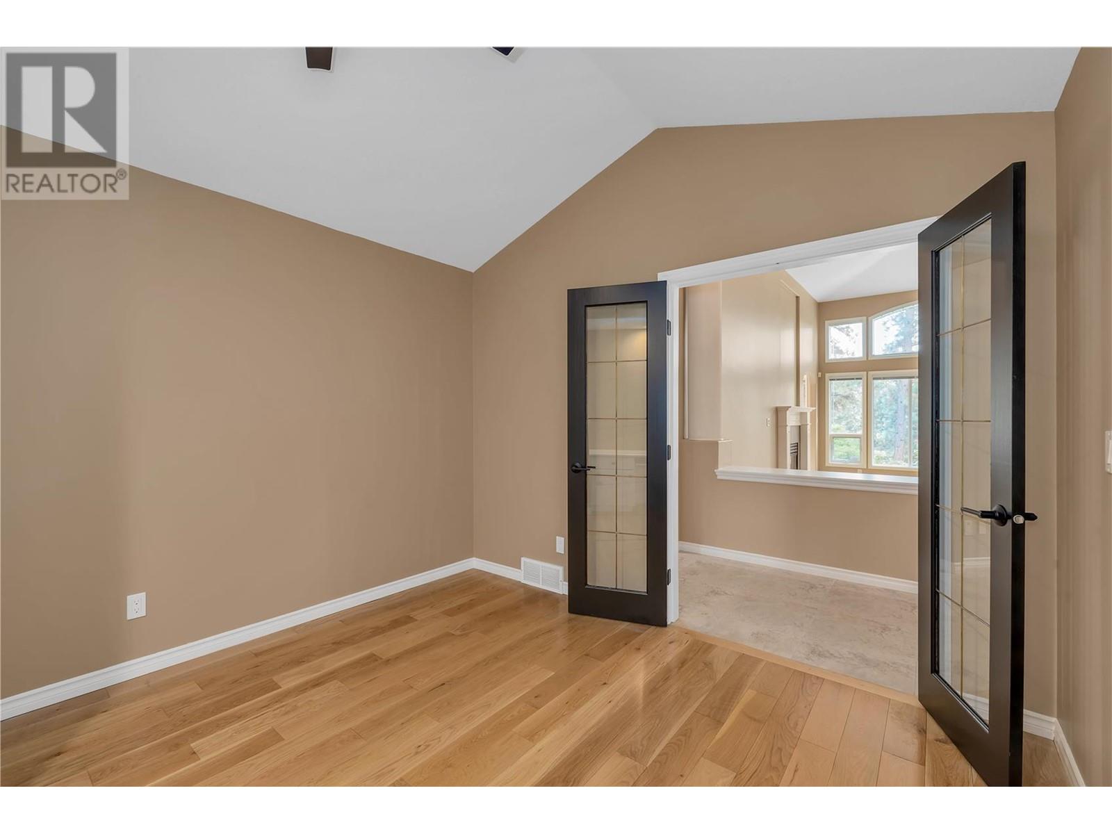 Listing 10284391 - Large Photo # 12