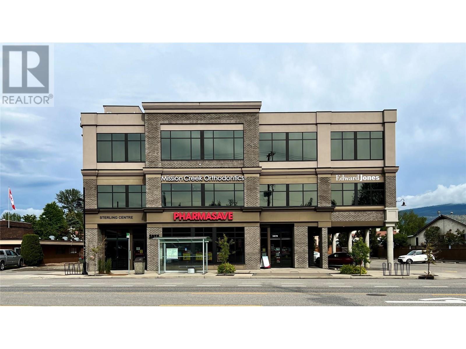 #203 3975 Lakeshore Road,, #203