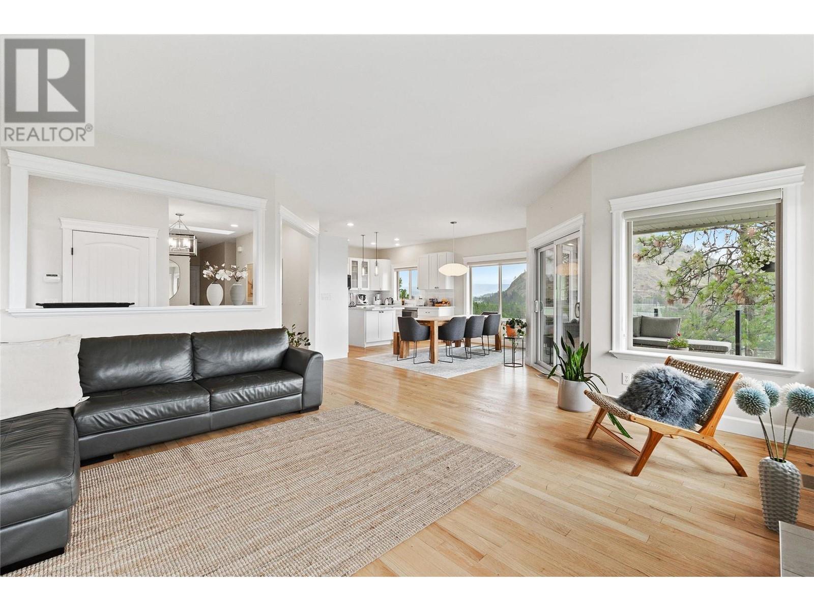 Listing 10284432 - Large Photo # 13