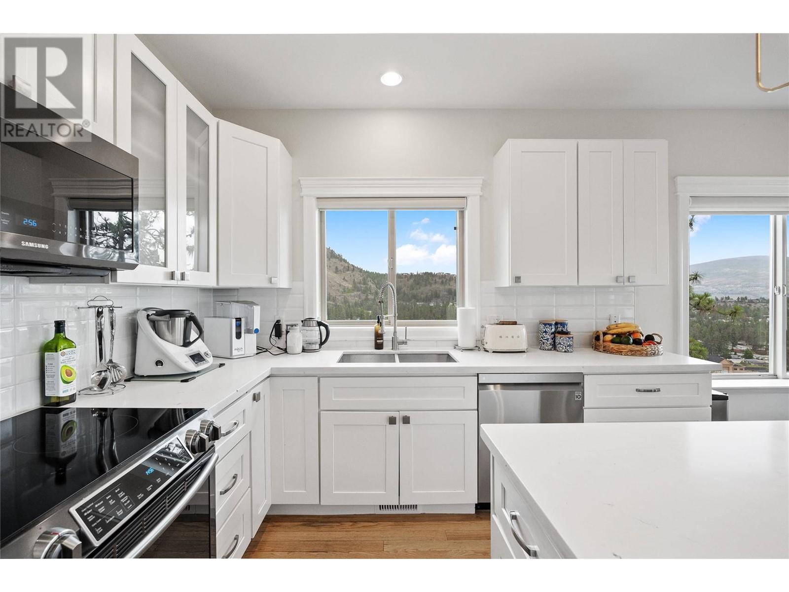 Listing 10284432 - Large Photo # 20