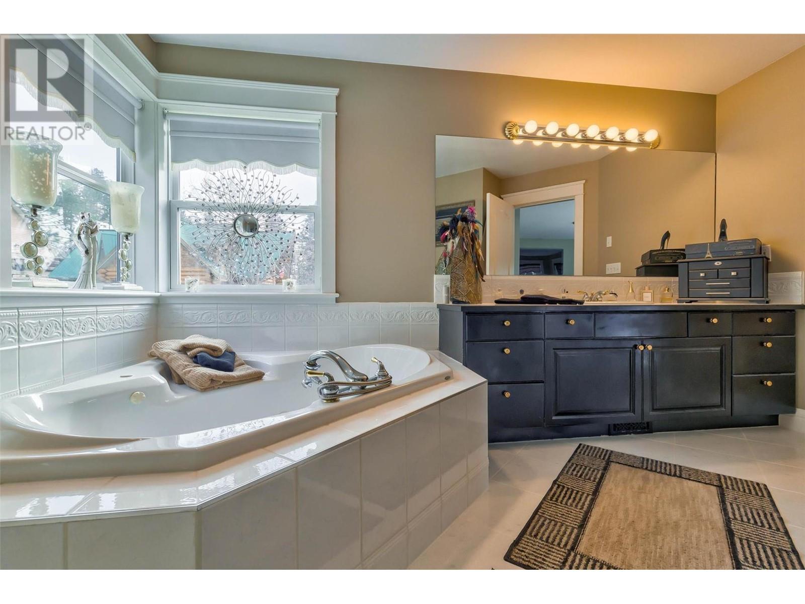 10569 Okanagan Centre Road W