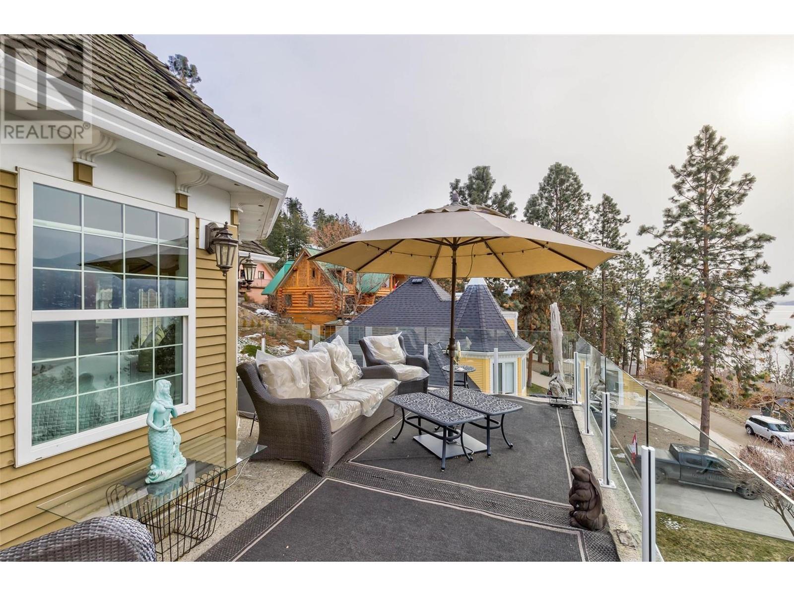 10569 Okanagan Centre Road W