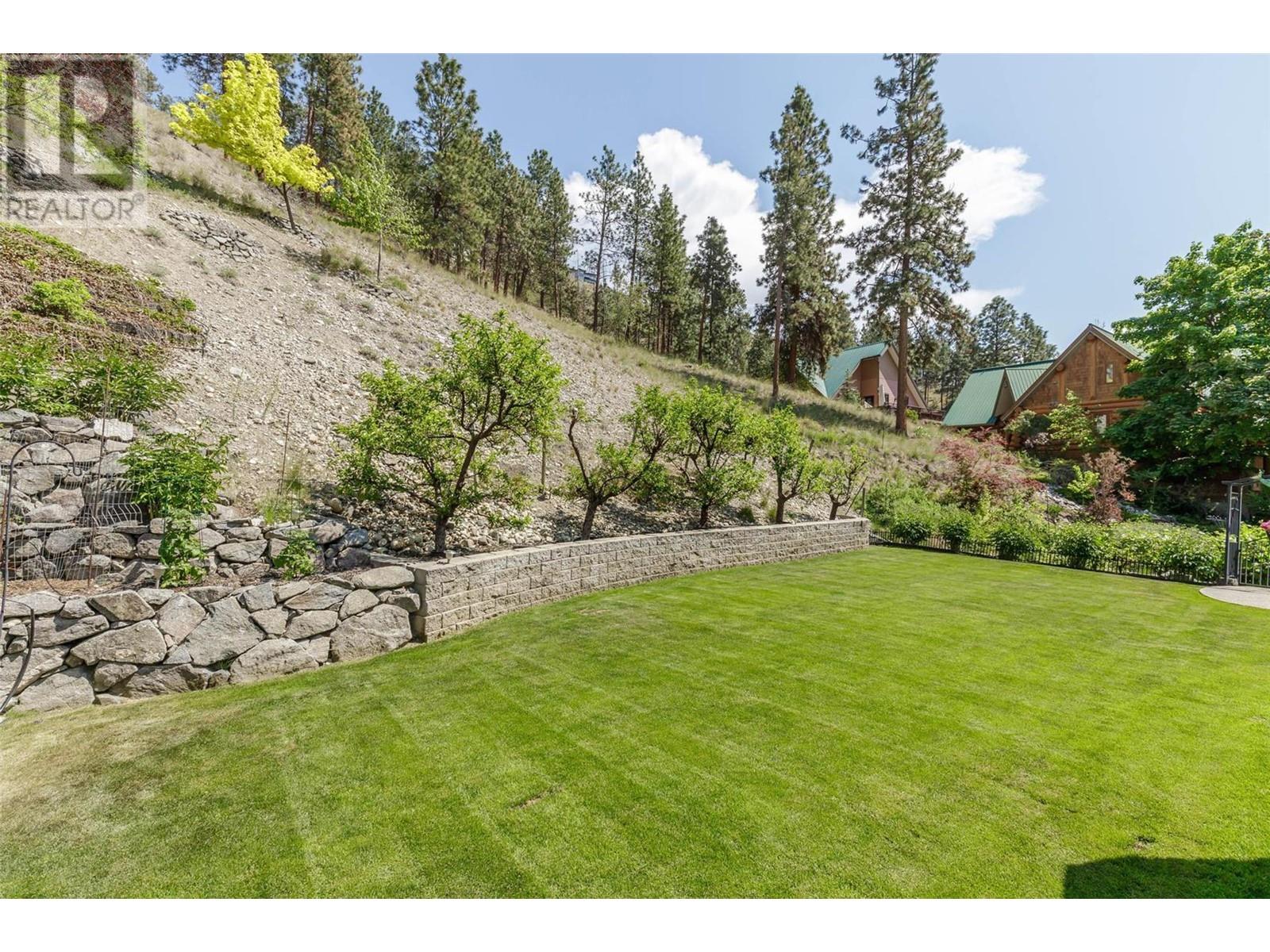 10569 Okanagan Centre Road W