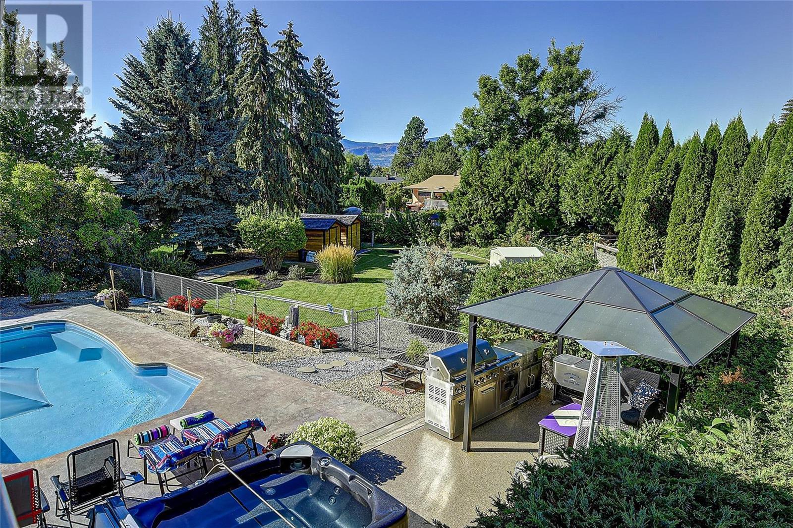 790 Torrs Court,