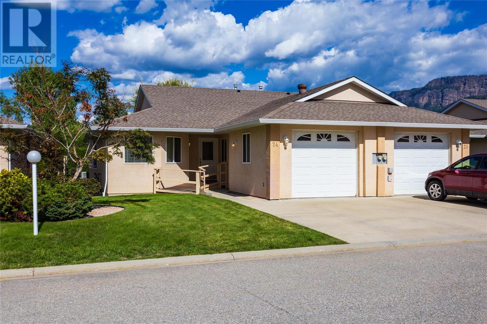 201 Kildonan Avenue Unit# 24, #24