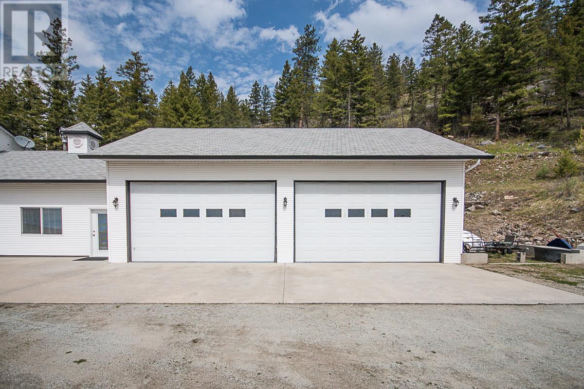 2061 Daves Road,