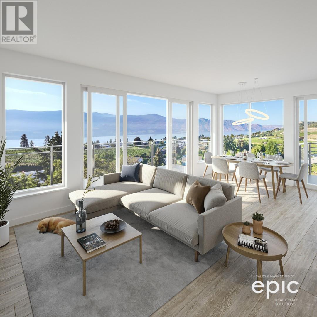 #202 2760 Olalla Road, W, #202