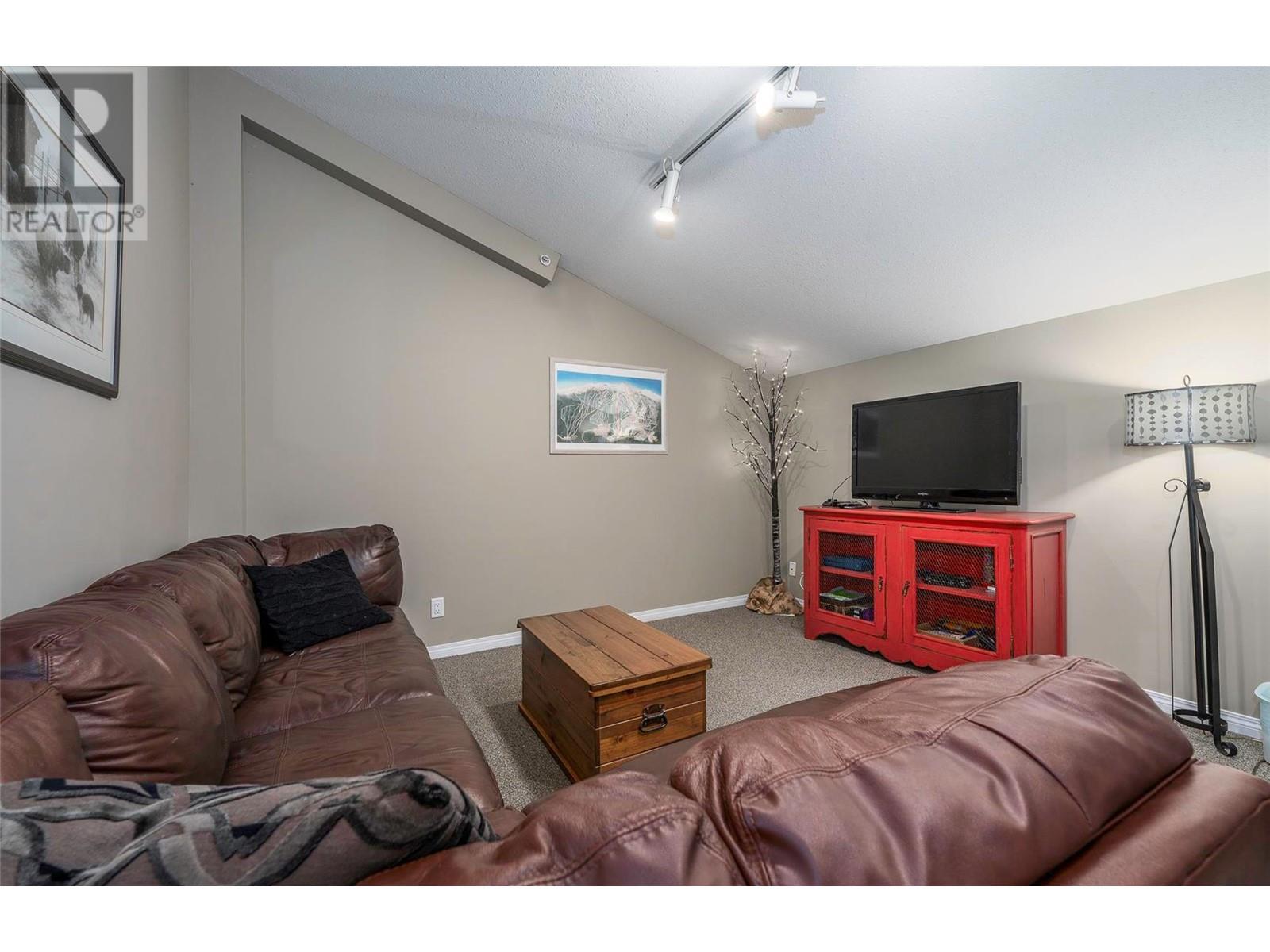 Listing 10284571 - Large Photo # 19