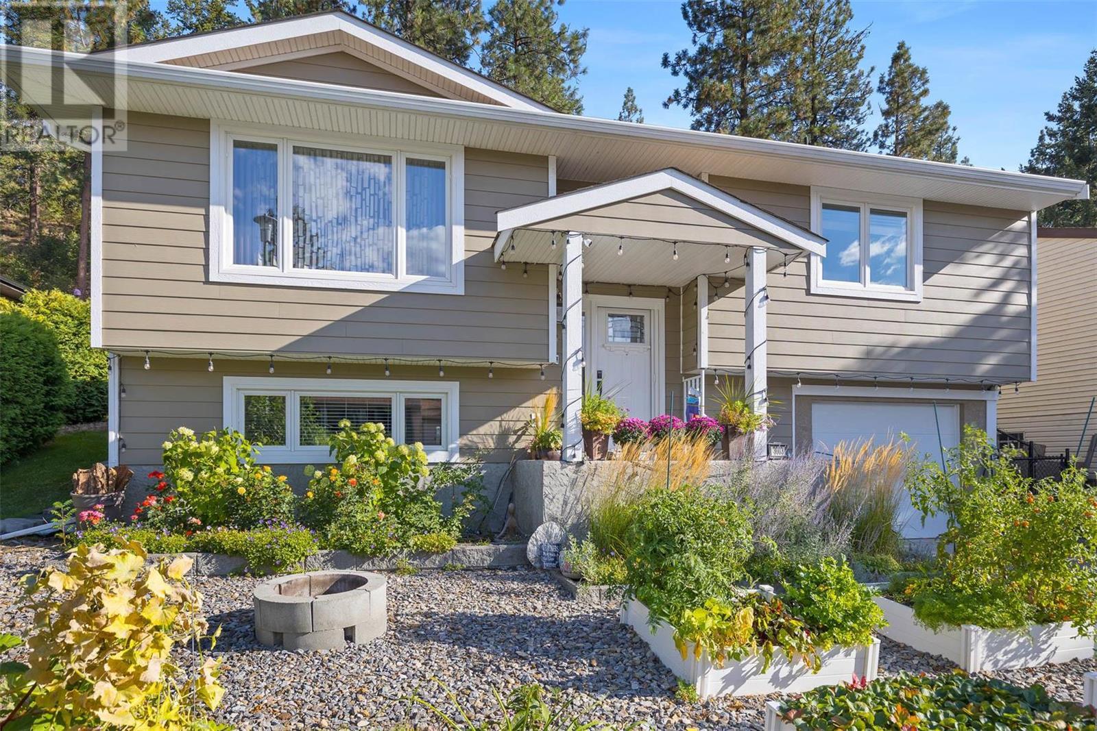 3003 Sandstone Crescent,