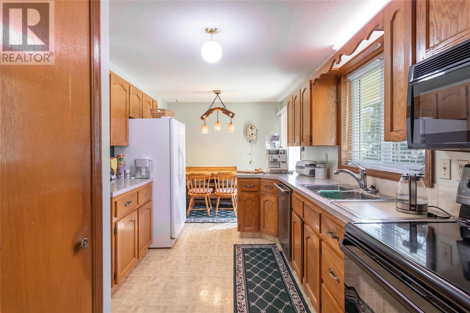 Listing 10284603 - Large Photo # 14