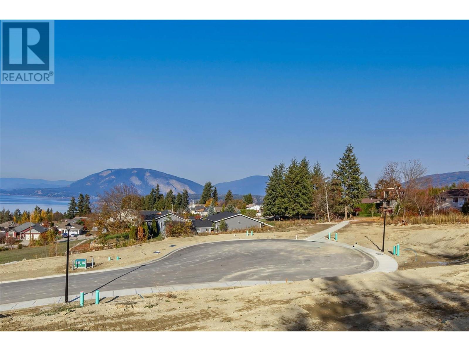 Lot 14 16 Avenue SE