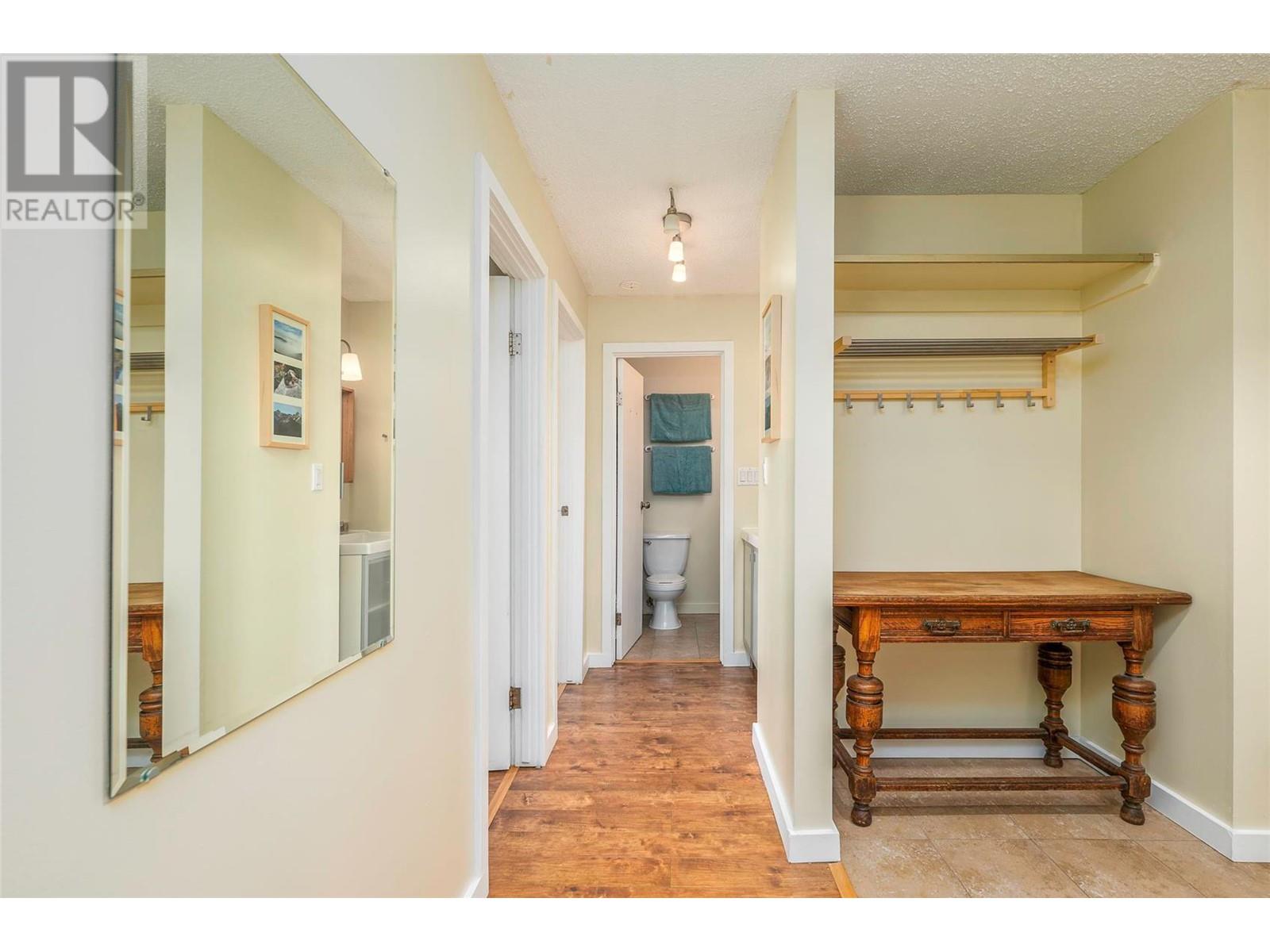 Listing 10284613 - Large Photo # 10
