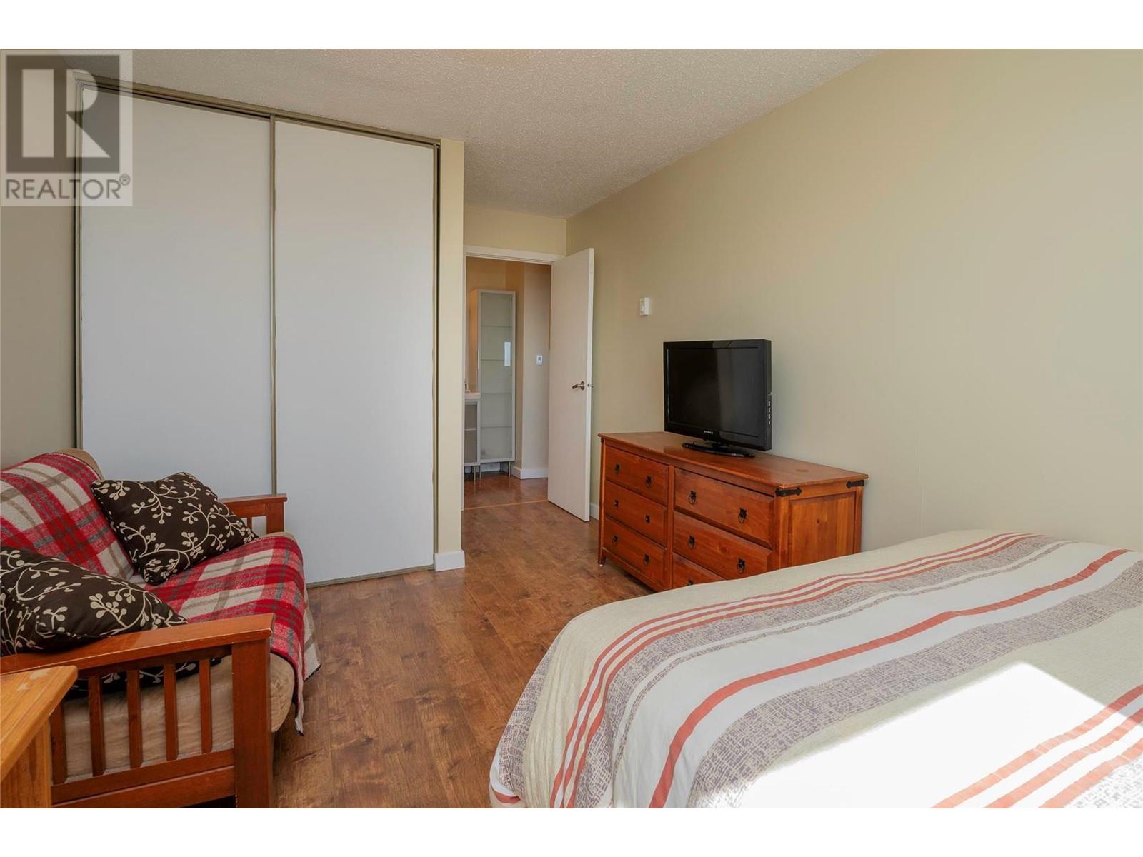 Listing 10284613 - Large Photo # 17