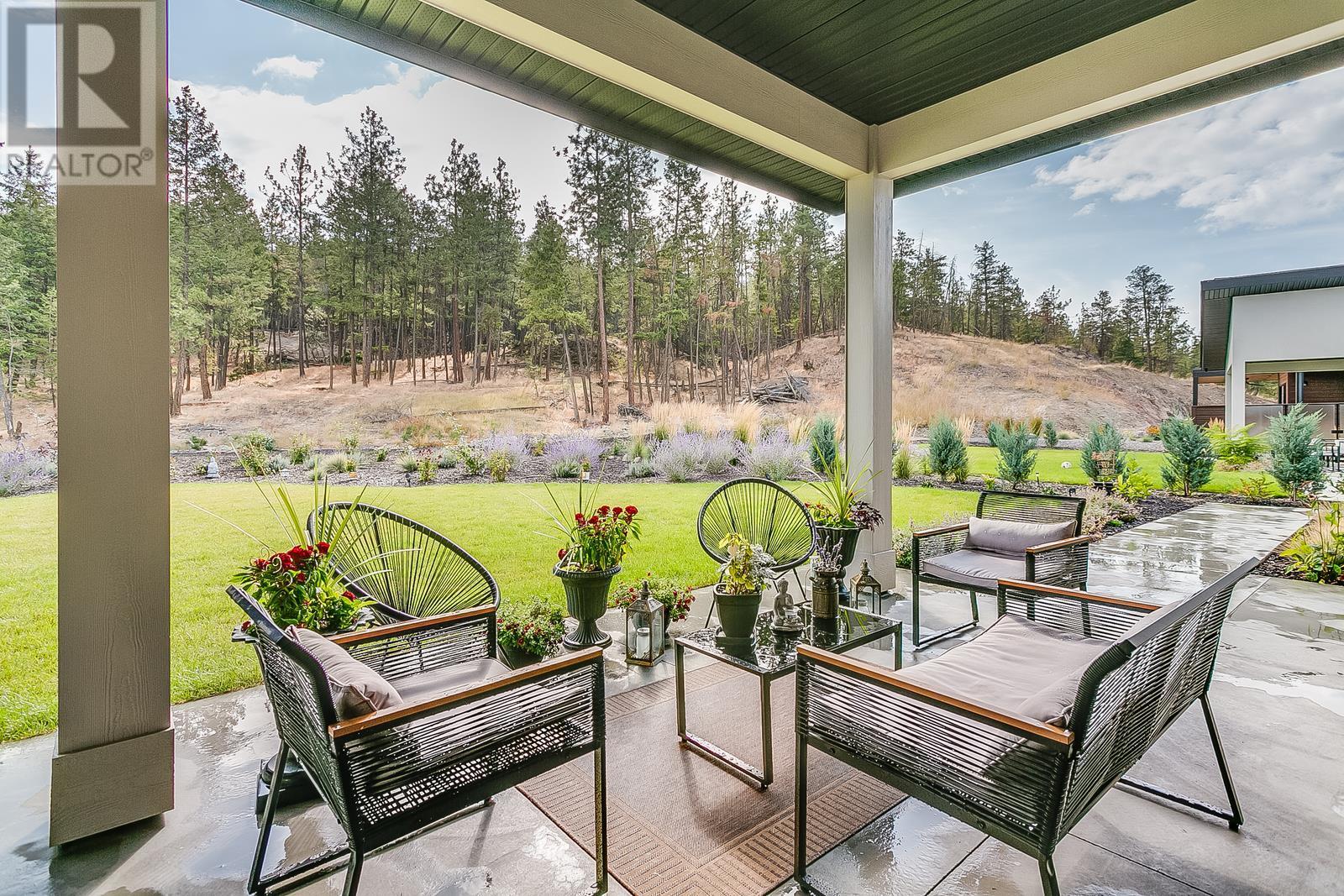 10225 Beacon Hill Drive