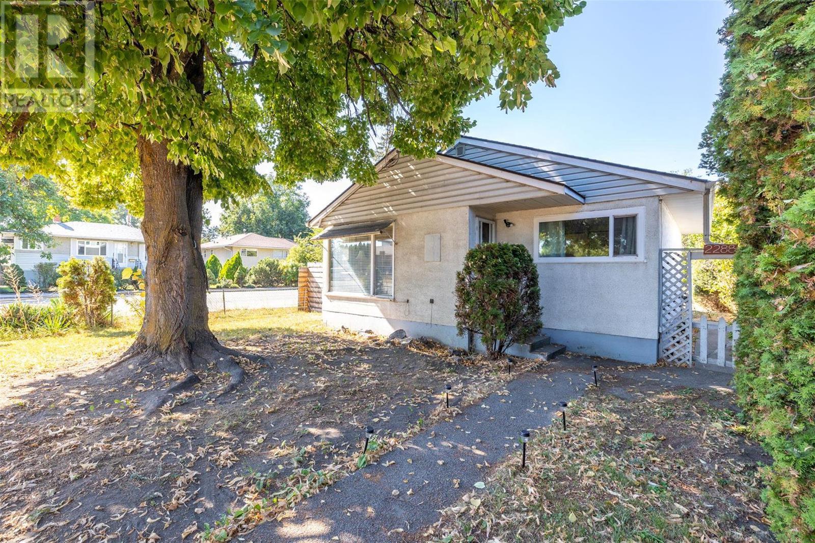 2288 Aberdeen Street,