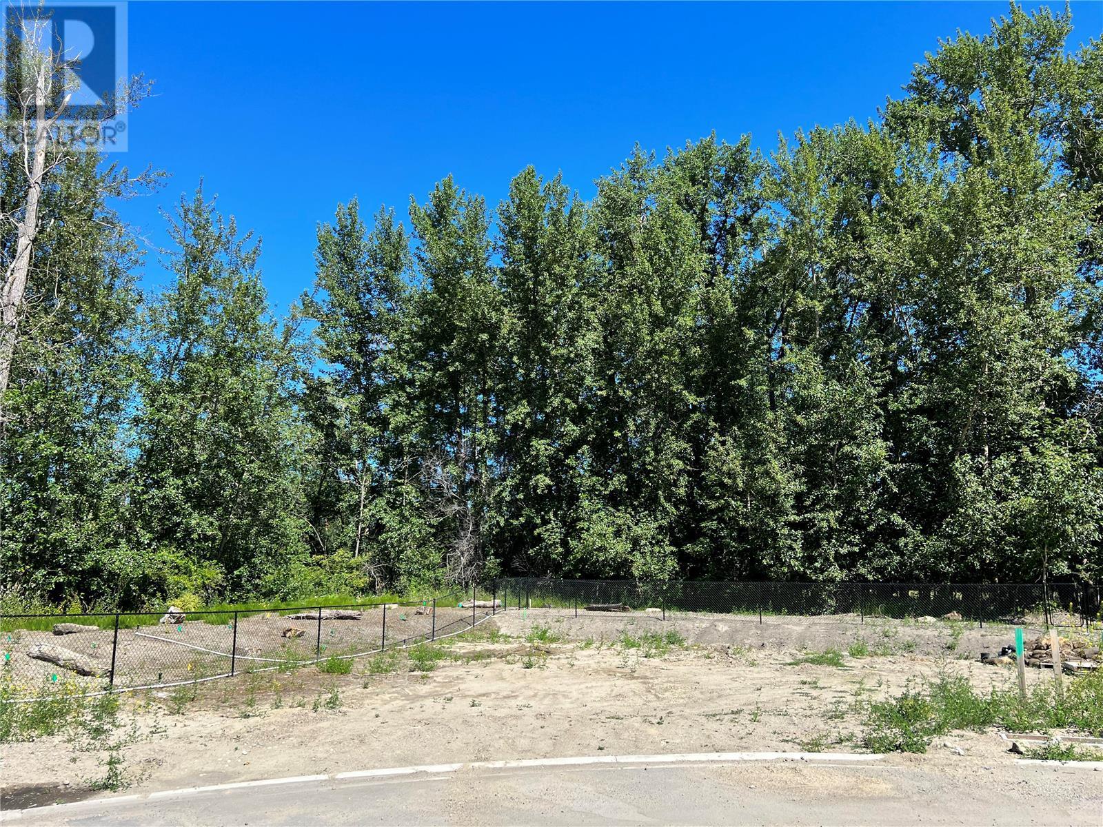 900 Bull Crescent,