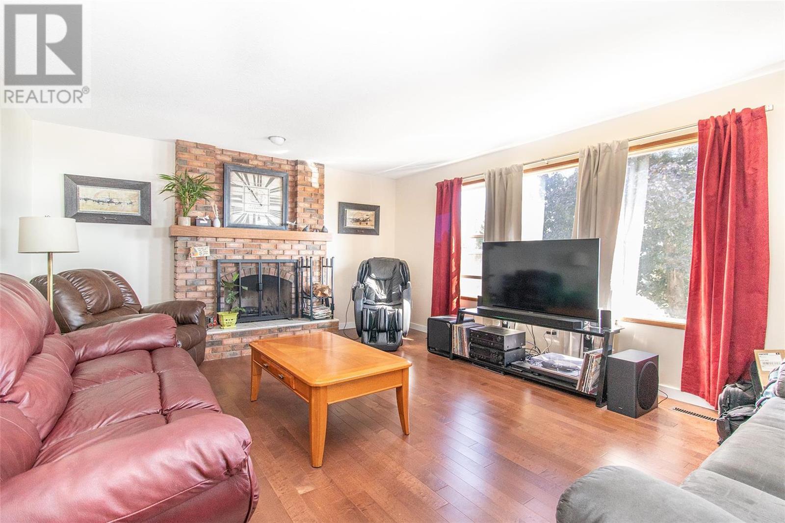 Listing 10284682 - Large Photo # 2