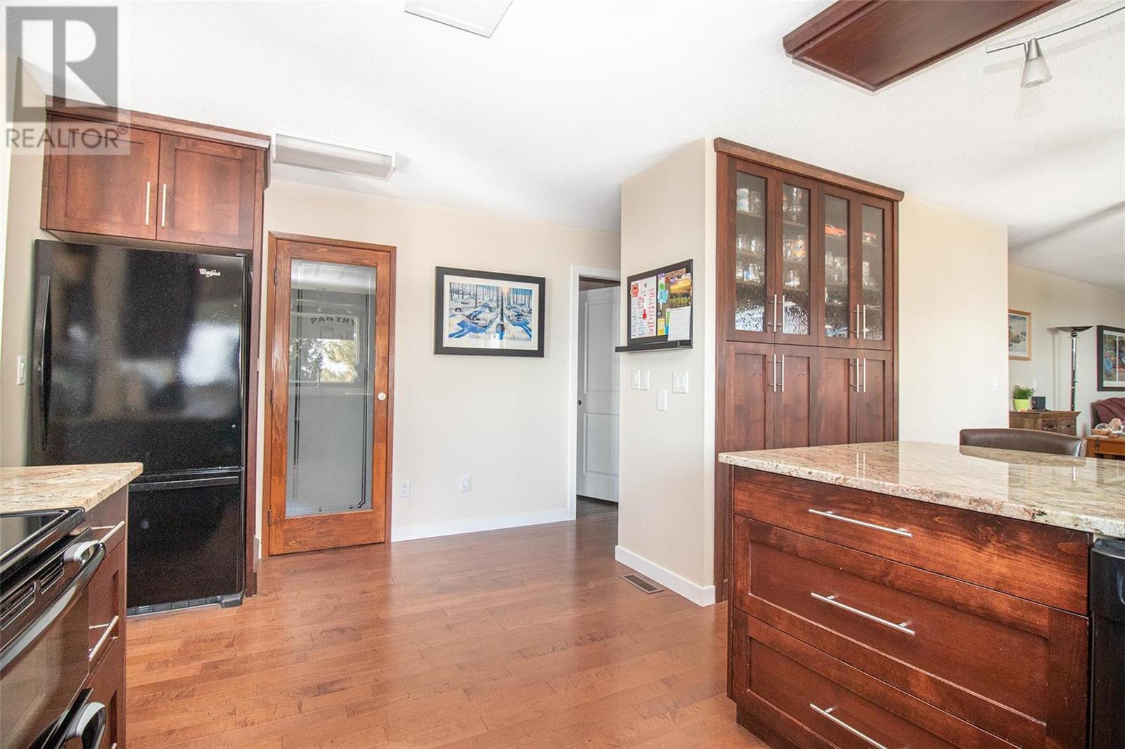 Listing 10284682 - Large Photo # 8