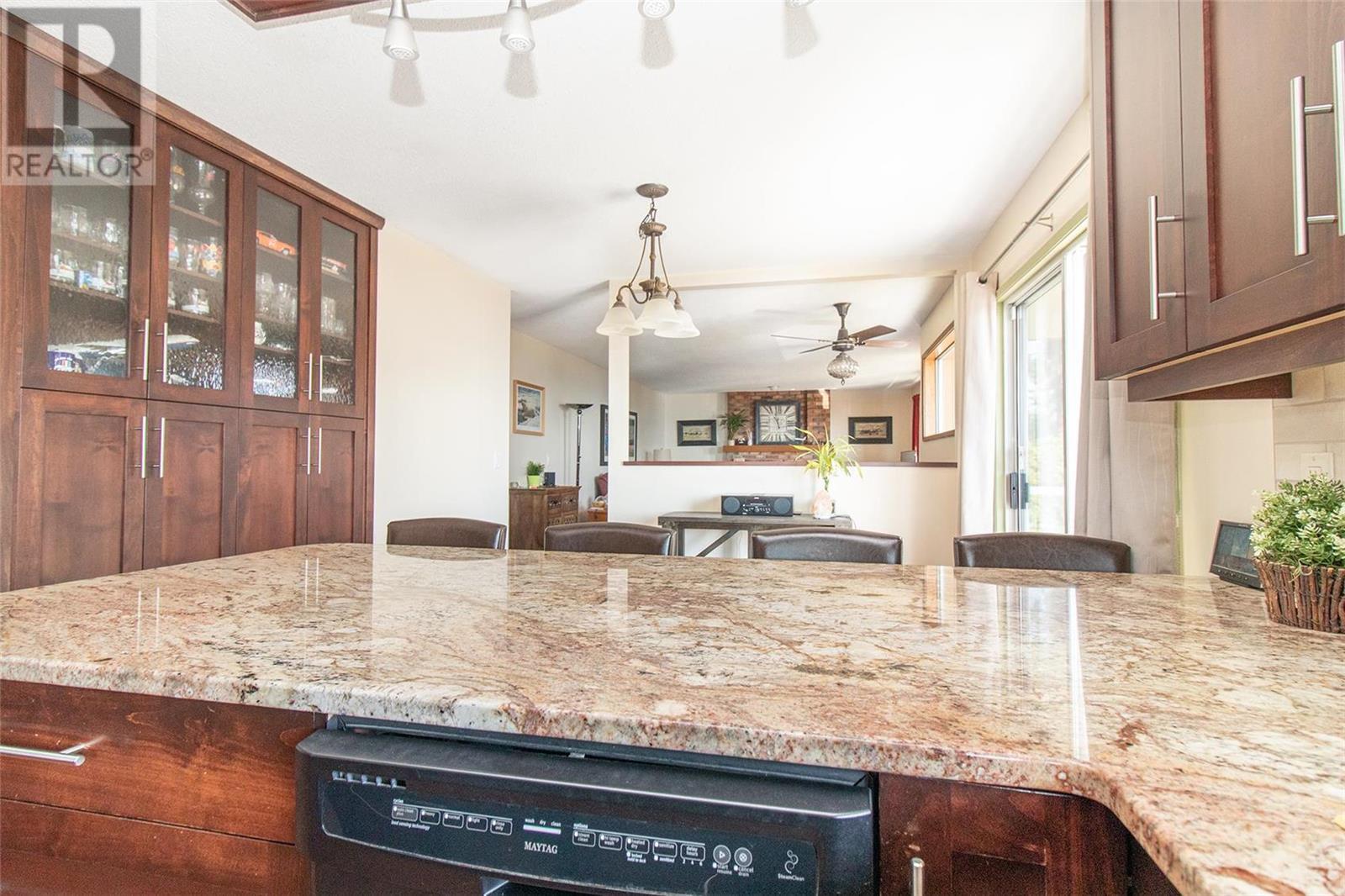 Listing 10284682 - Large Photo # 10