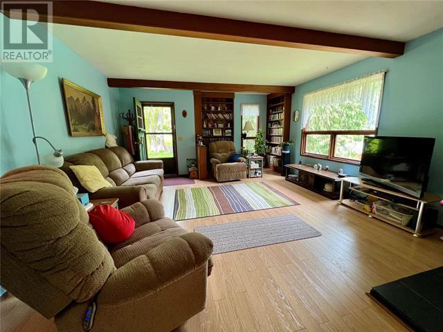 1911 Cambie-Solsqua Road