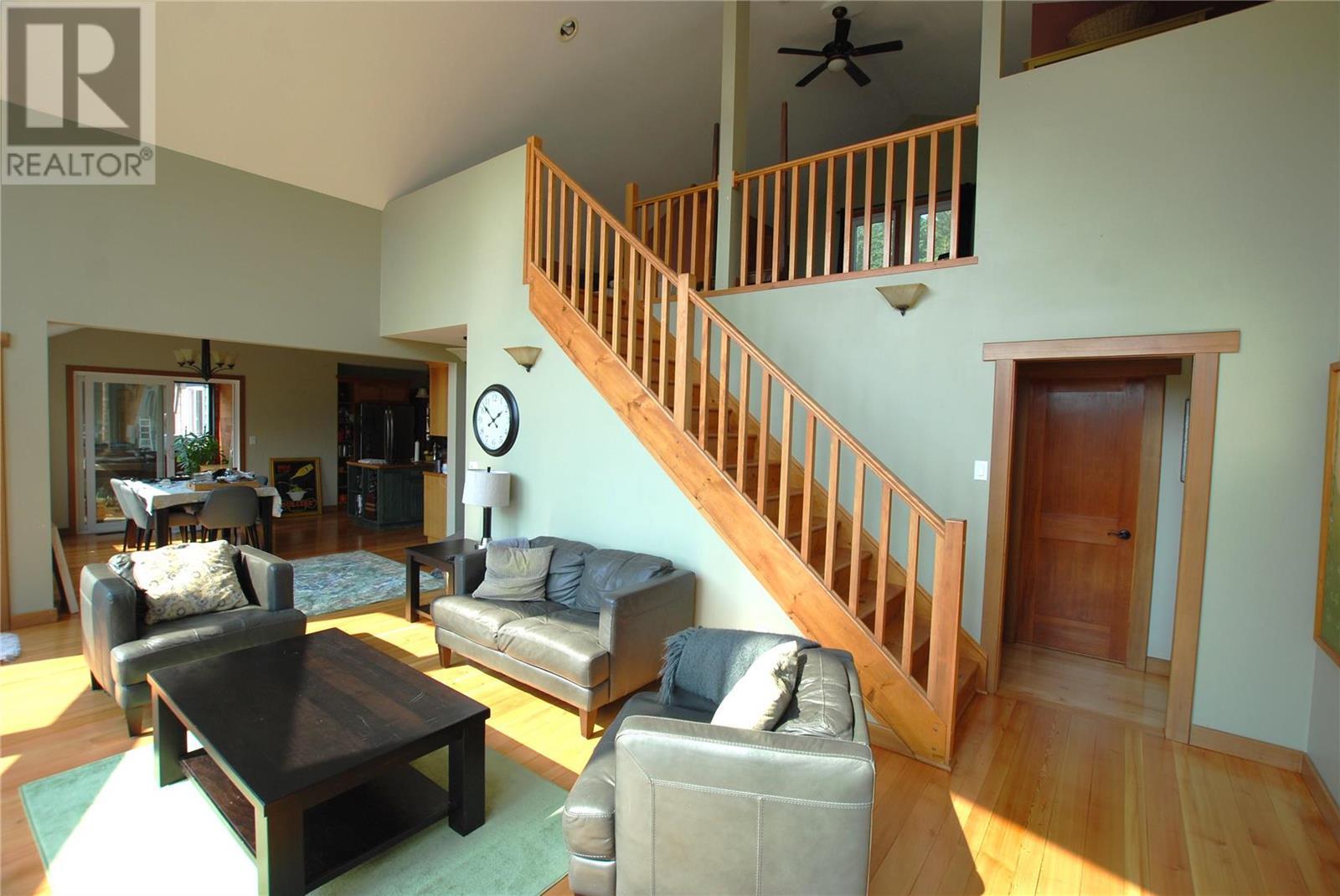 2630 Hendrickson Road