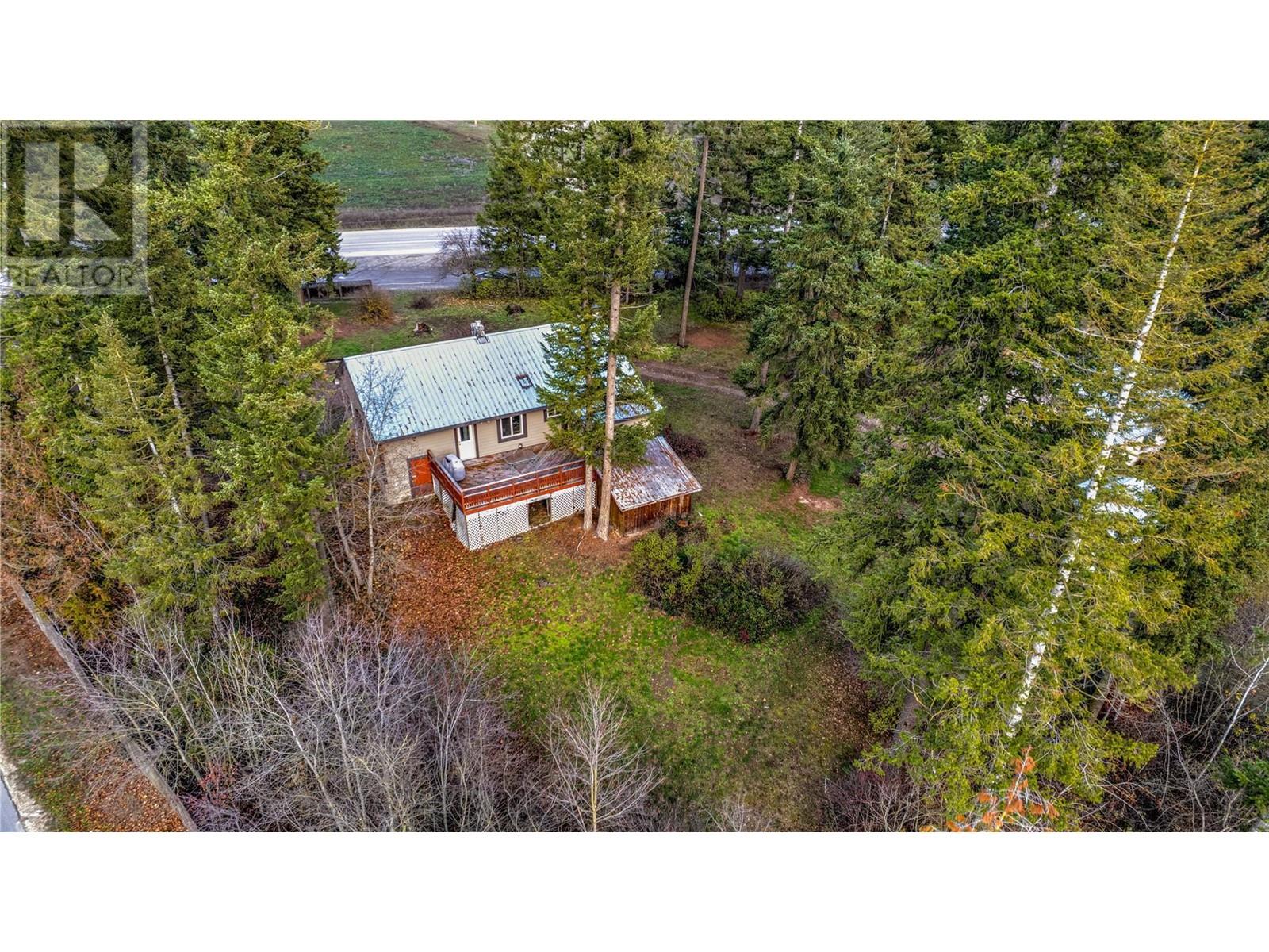 11 Gardom Lake Road