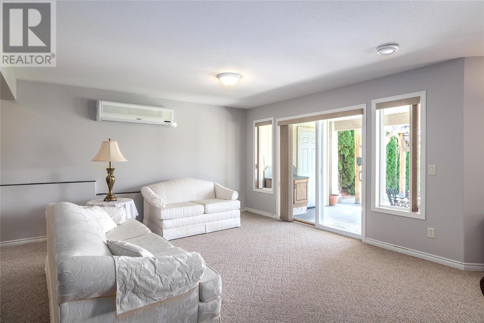1693 Vineyard Drive