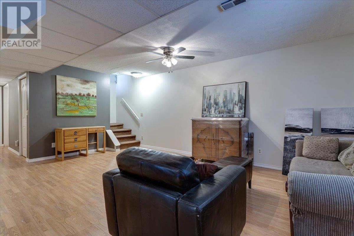 11047 Pretty Road