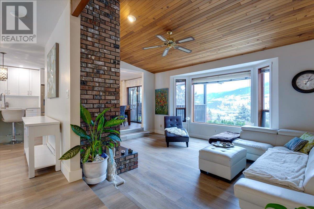 11047 Pretty Road