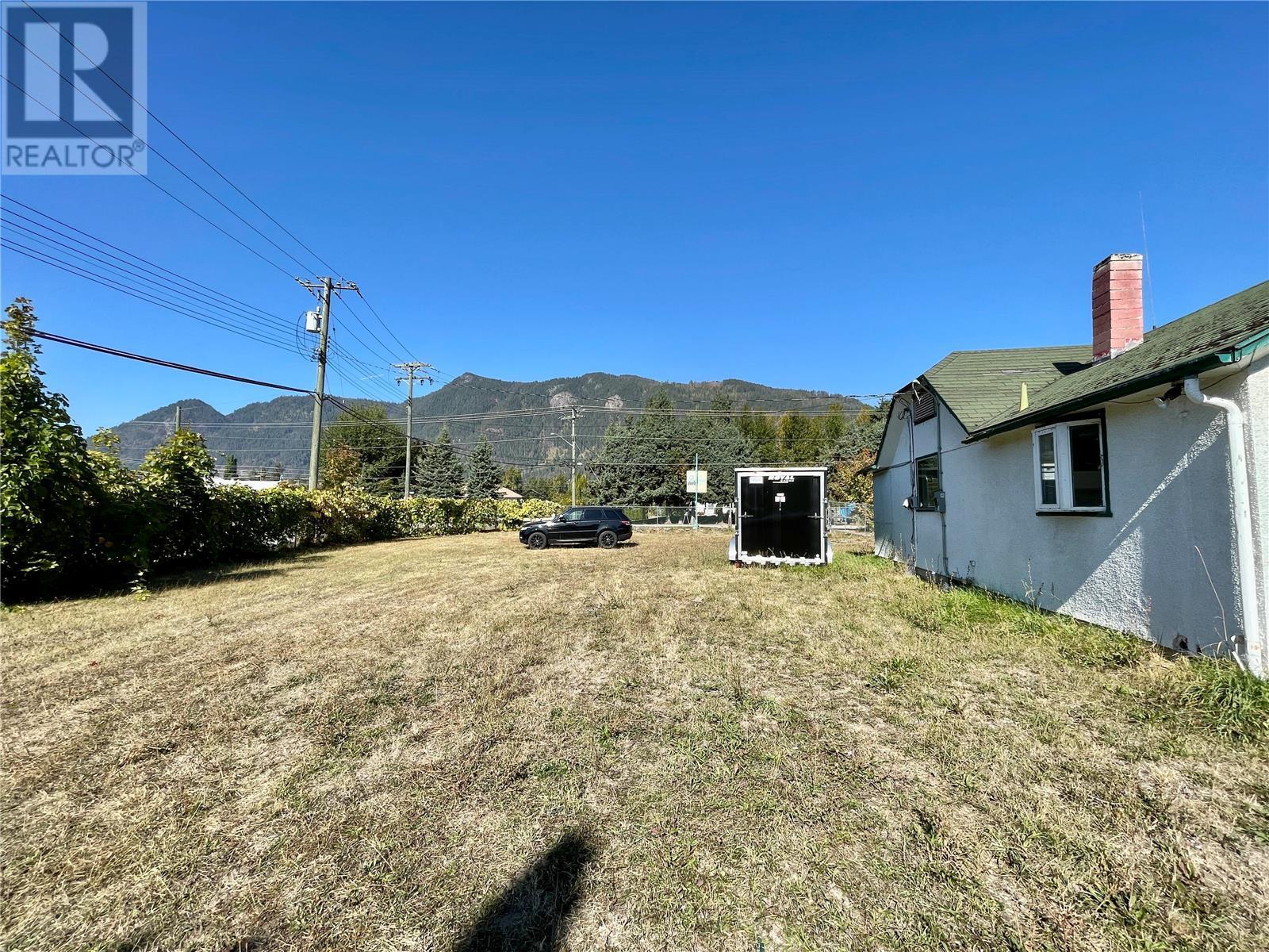 401 Finlayson Street