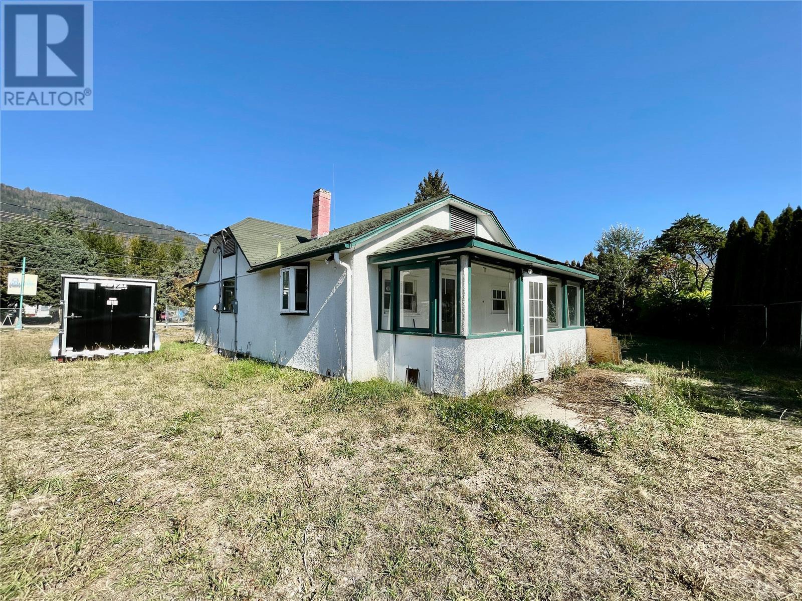 401 Finlayson Street