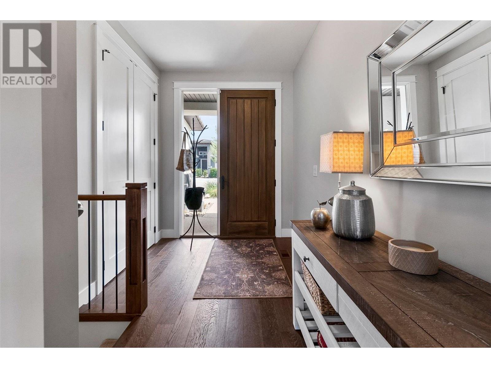 1825 Viewpoint Drive