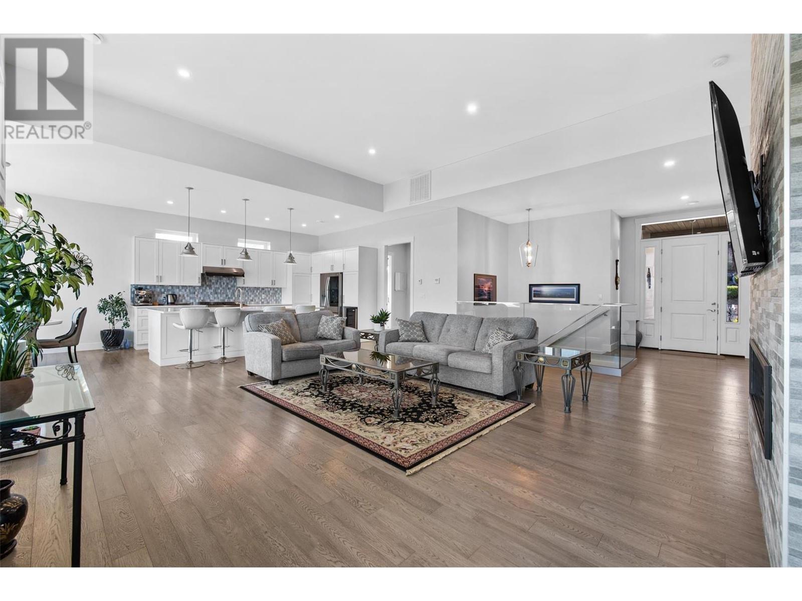 5224 Huston Road