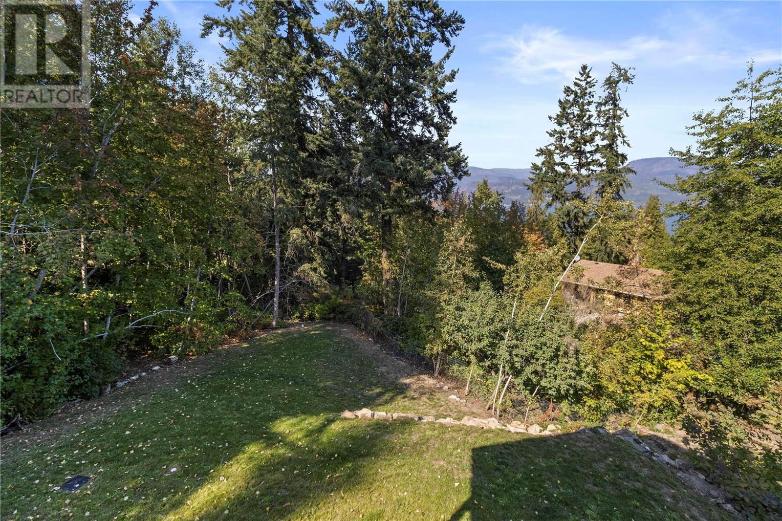 2164 Lakeview Drive