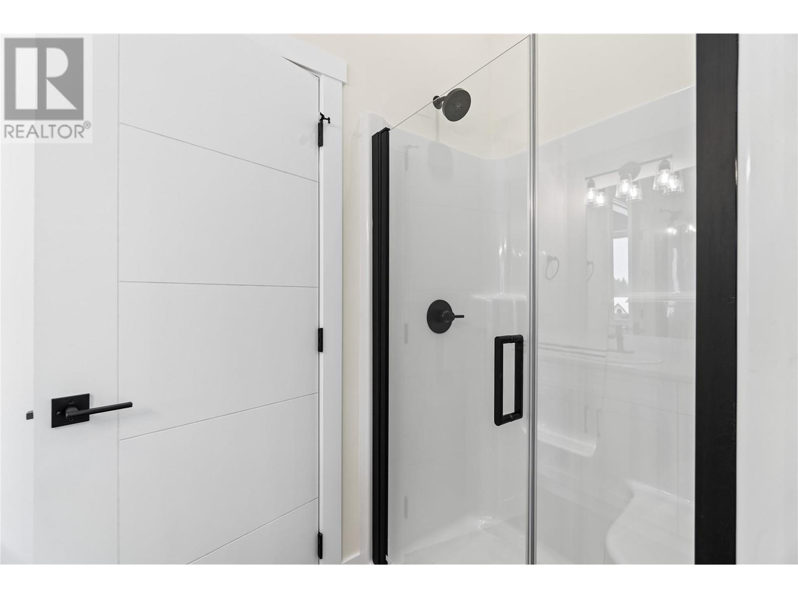 231 20 Street NE Unit# 16, #16