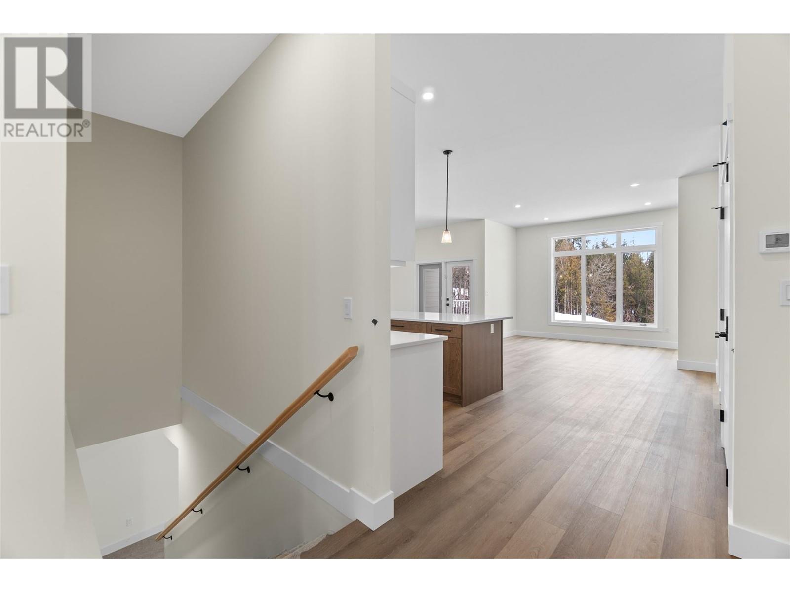 231 20 Street NE Unit# 16, #16