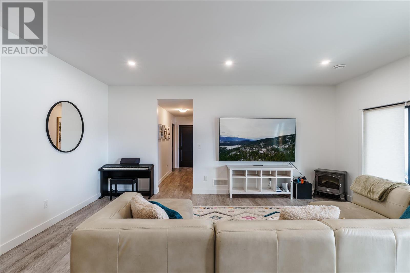 67 Twin Lakes Road